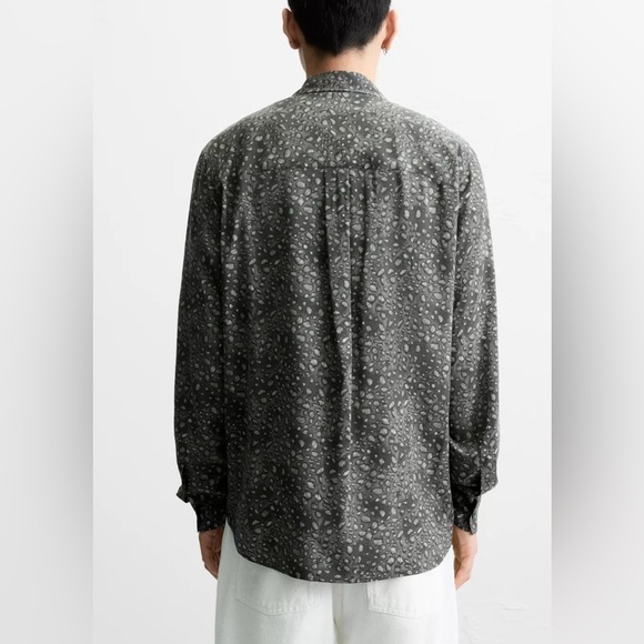 Zara ABSTRACT PRINT SHIRT - Picture 3 of 5